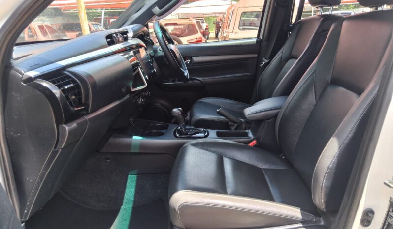 2023 TOYOTA HILUX 2.8 GD6 4X2 full