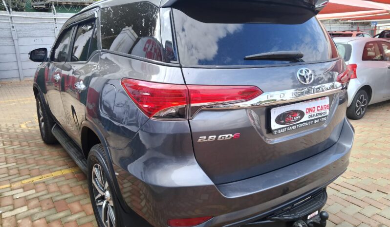 2019 TOYOTA FORTUNER FORTUNER 2.8GD-6 R/B A/T full