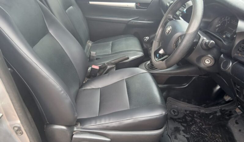 2019 TOYOTA HILUX 2.4 GD P/U S/C full